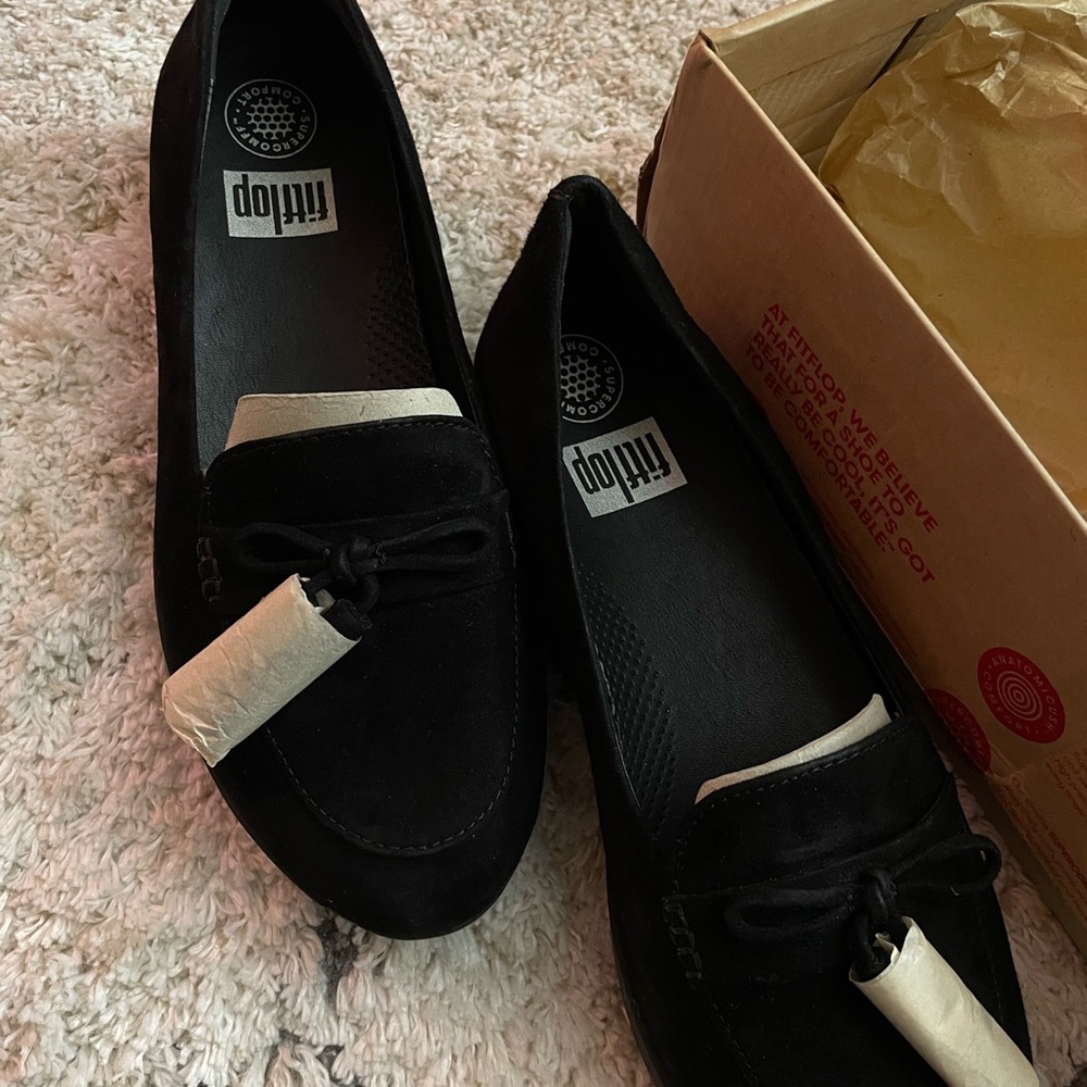 Black tassel loafer